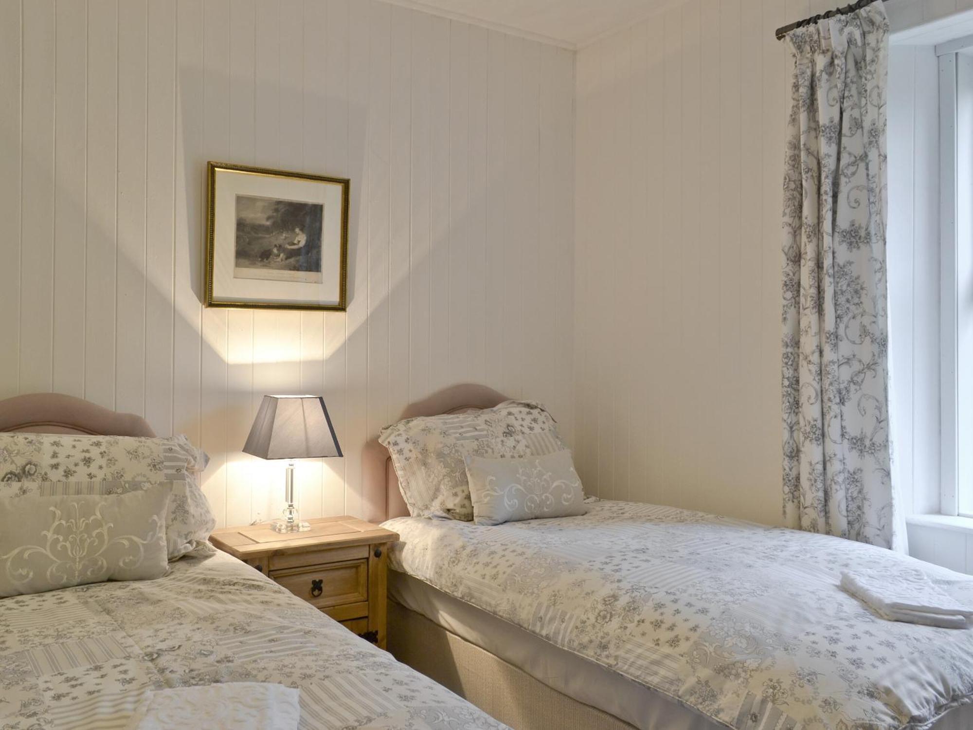 The Retreat Villa Belladrum Екстериор снимка